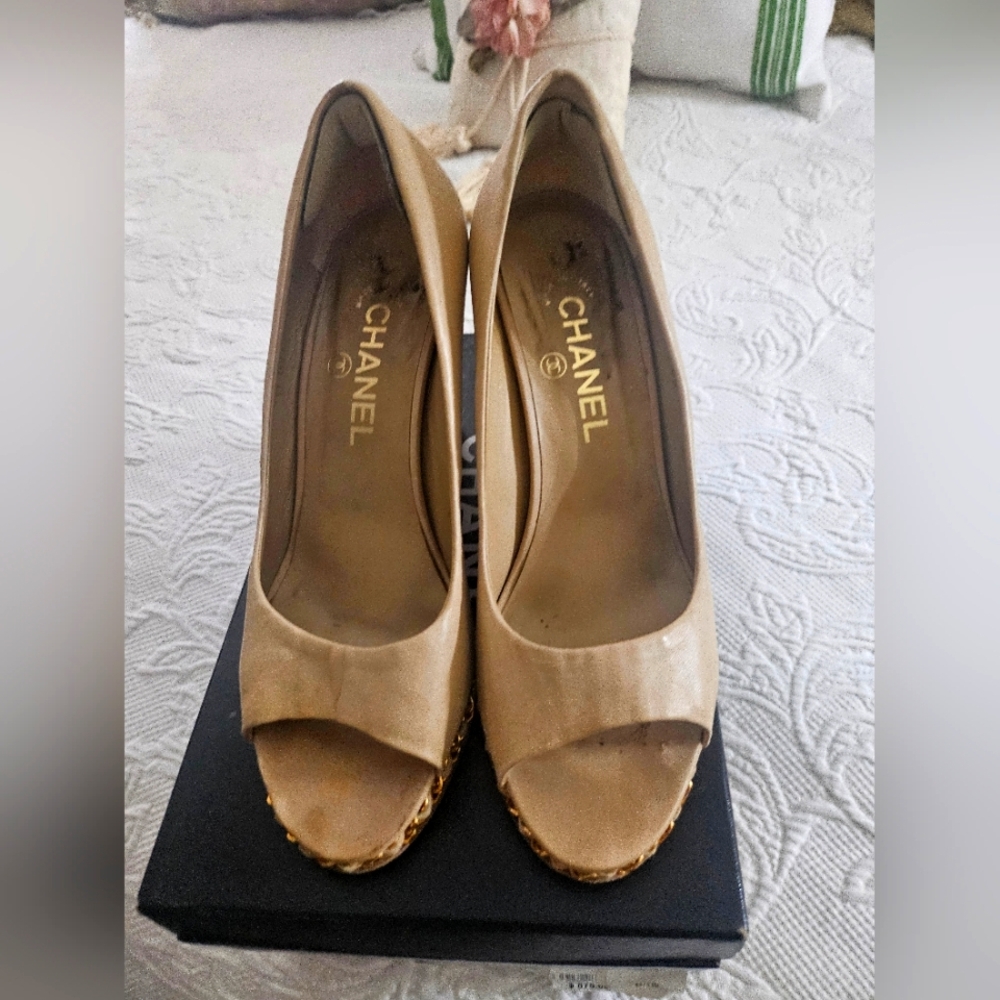 Women's Chanel Wedges. Great Condition.